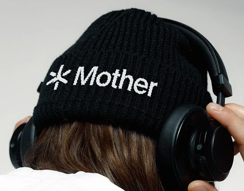 Behance 设计精选 | Mother — Branding-多模态AI