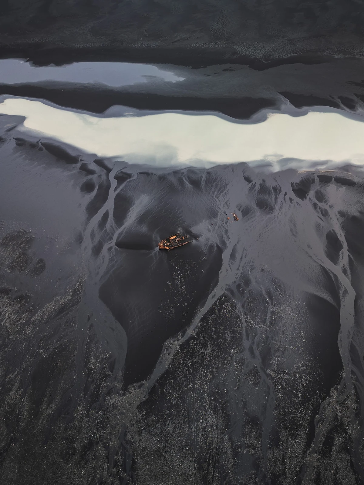 Behance 设计精选 | The World from Above-多模态AI