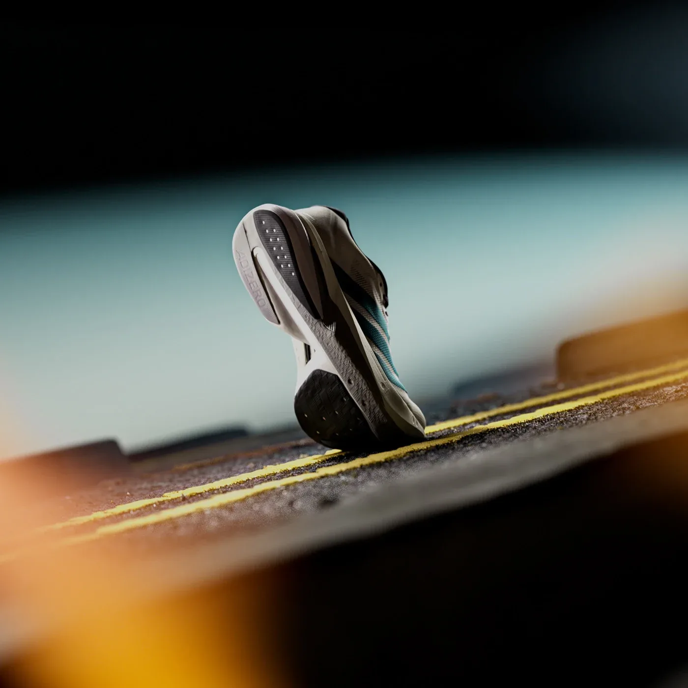 Behance 设计精选 | Continental & Adidas-多模态AI