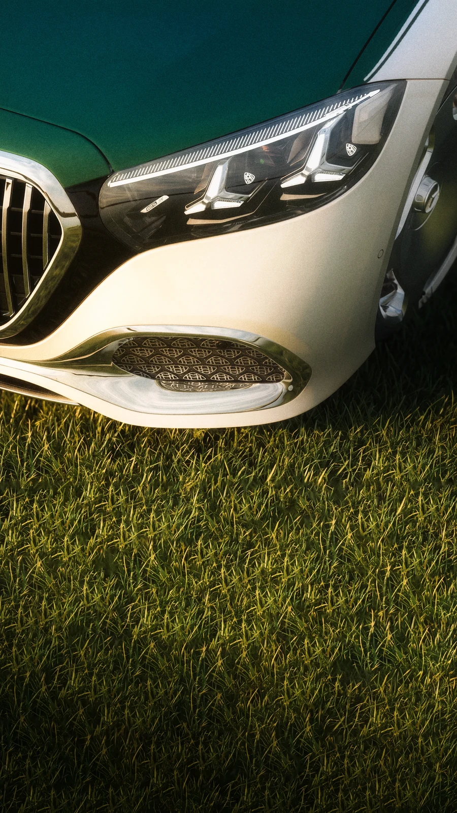 Behance 设计精选 | Maybach S-Class 2027 The Green Jacket Edition-多模态AI