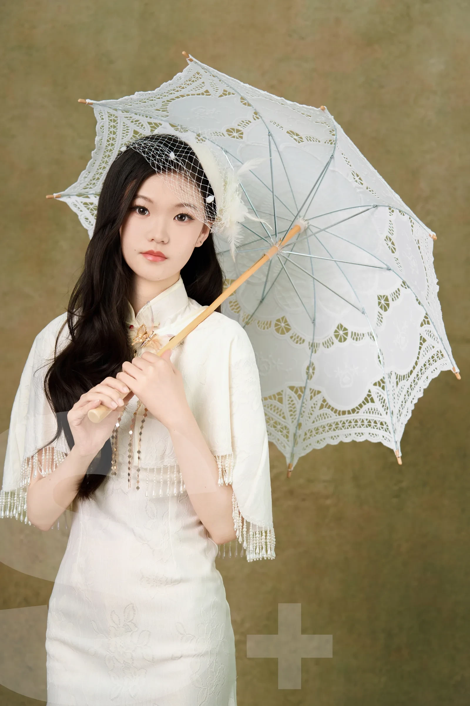复古旗袍人像作品组的视觉编辑评审与提升策略-多模态AI