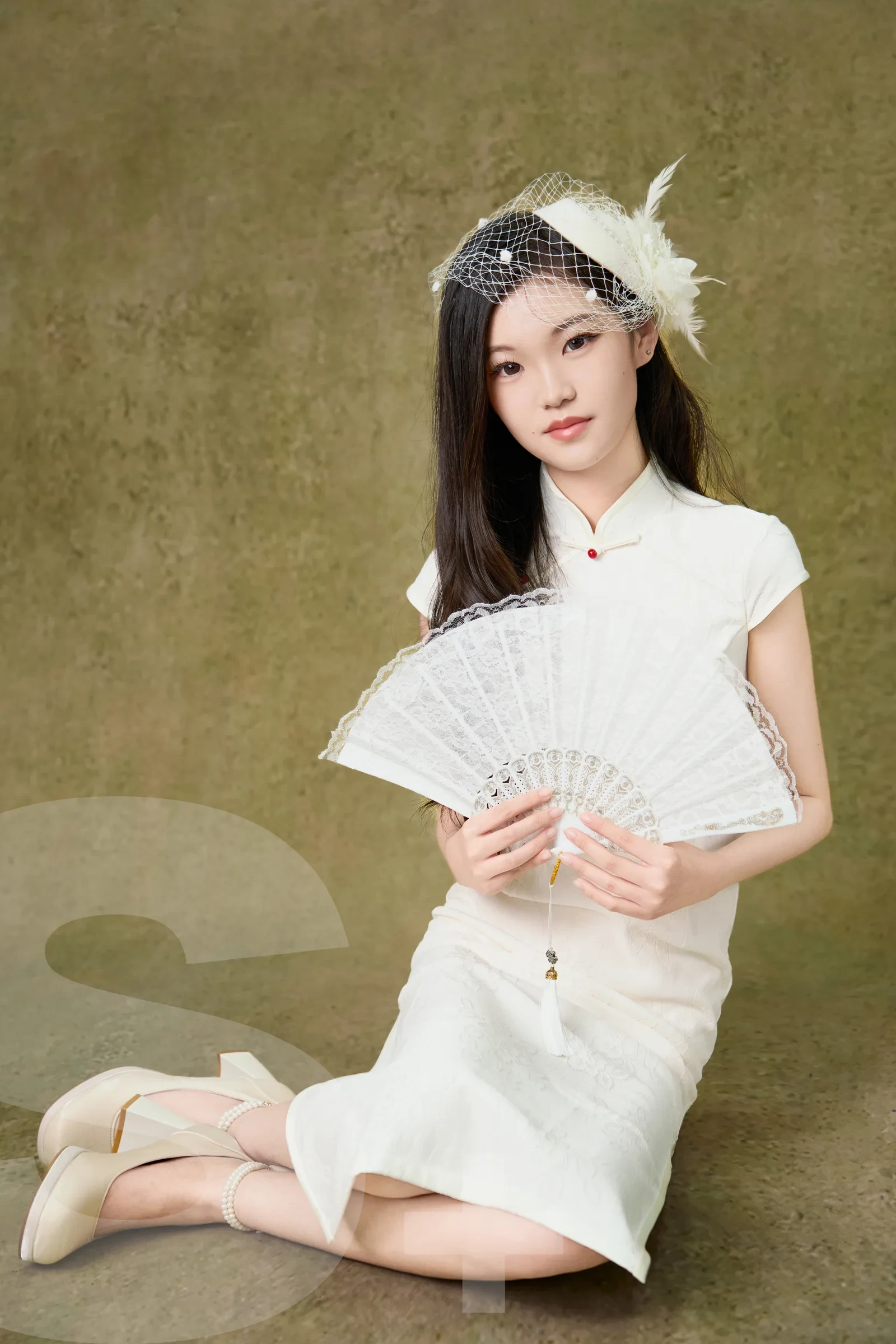 复古旗袍人像作品组的视觉编辑评审与提升策略-多模态AI