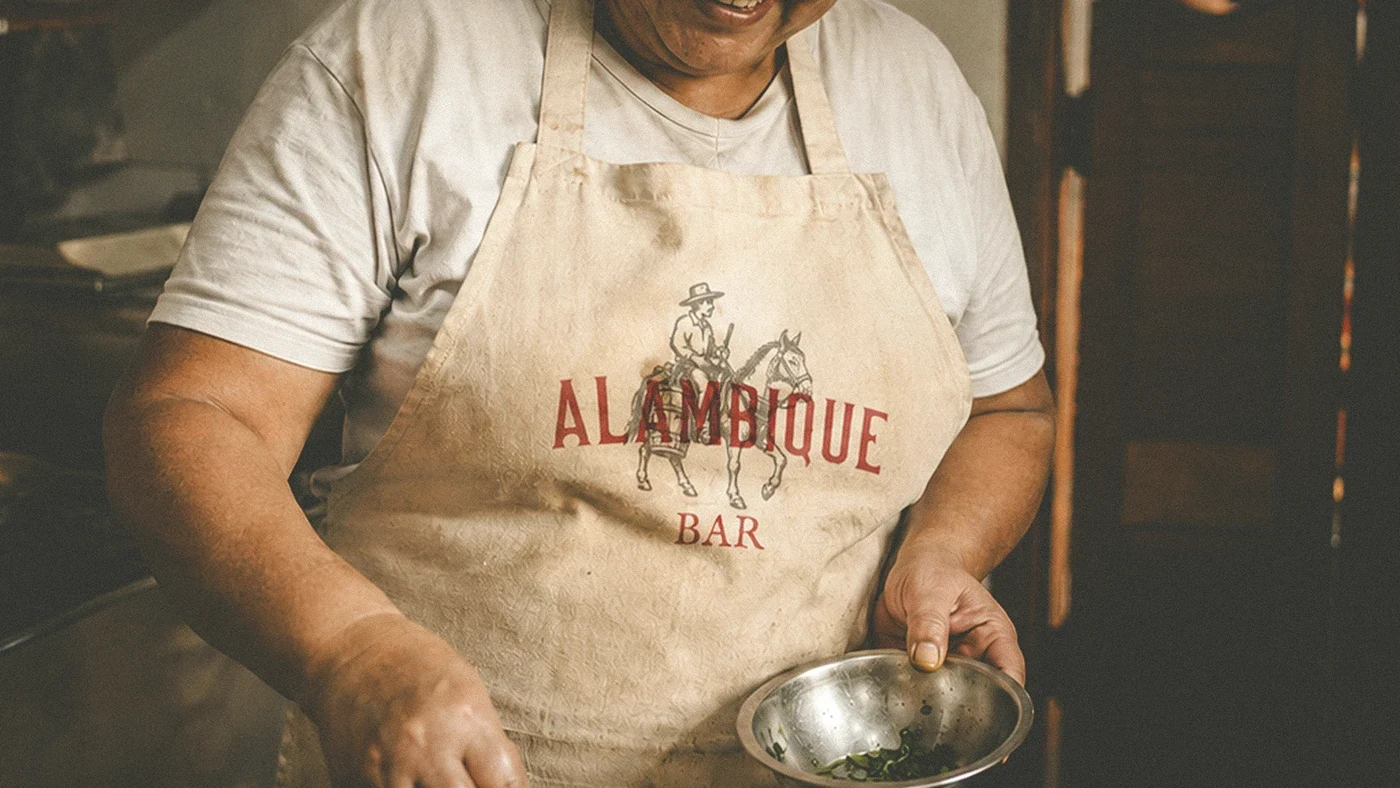 Behance 设计精选 | Alambique Bar | Visual Identity-多模态AI