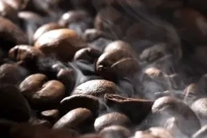 在流动的咖啡香气中看见产品叙事的细腻尝试