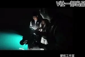从车内特写到团队合影，这支幕后花絮色彩与信息布局要调整