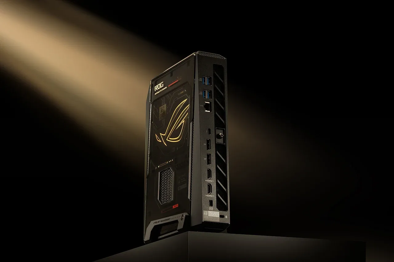 站酷设计精选 | ROG二十周年限量产品拍摄(NUC,显示器,路由器)-多模态AI