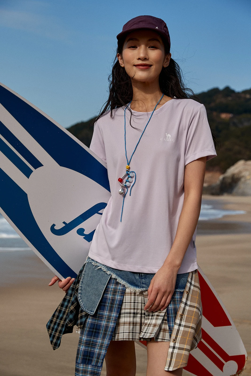 站酷设计精选 | CAMEL骆驼海边户外-多模态AI