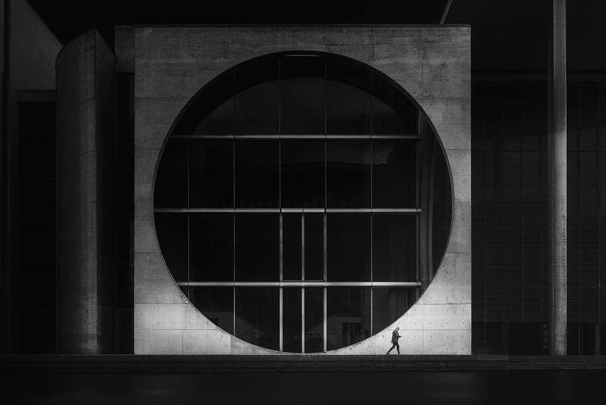 Behance 设计精选 | The Poetry of Shadows-多模态AI